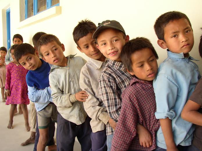 ネパールの子供達の写真